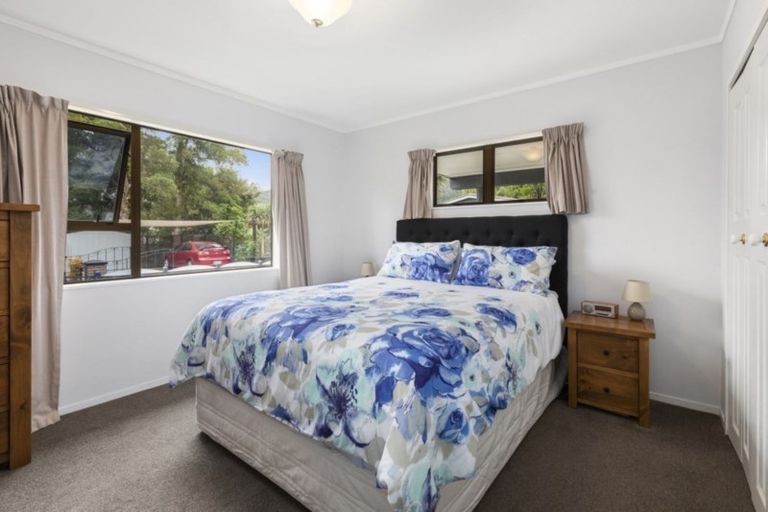 Photo of property in 27a Tawhai Street, Stokes Valley, Lower Hutt, 5019