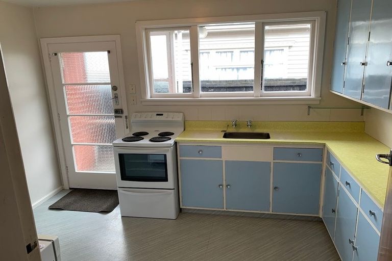 Photo of property in 2/187 Knowles Street, St Albans, Christchurch, 8052