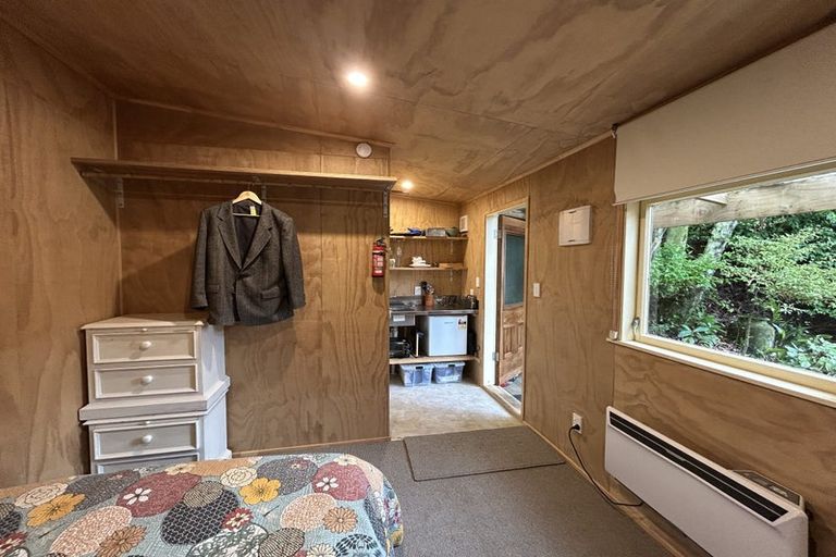 Photo of property in 90 Glenmore Street, Northland, Wellington, 6012