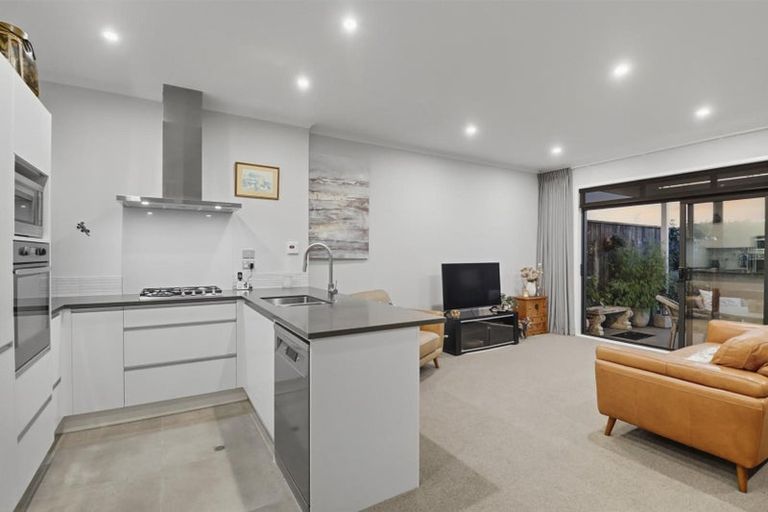 Photo of property in 11b Nellie Drive, Kumeu, 0810