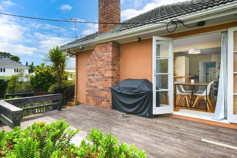 Photo of property in 1/32 Willerton Avenue, New Lynn, Auckland, 0600