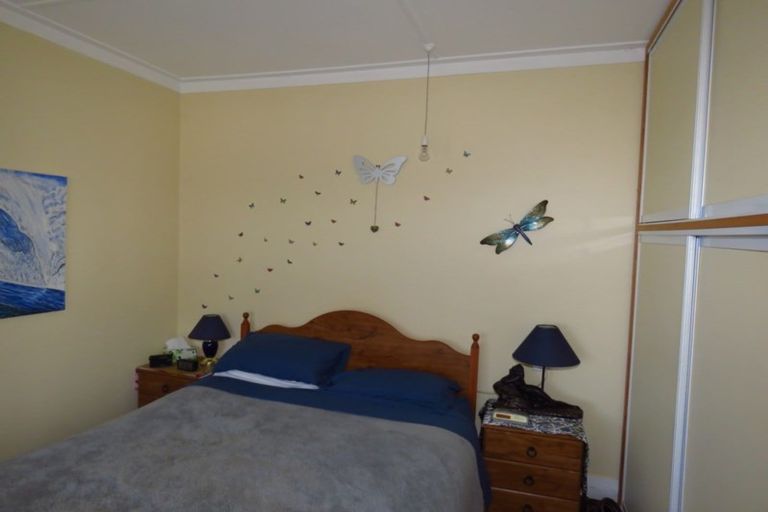 Photo of property in 20 Gladstone Street, Westport, 7825