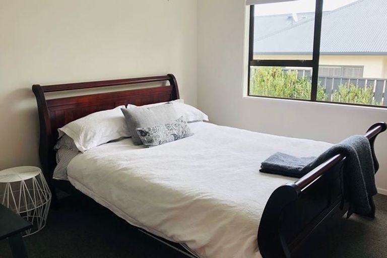 Photo of property in 4 Gates Road, Waikanae Beach, Waikanae, 5036