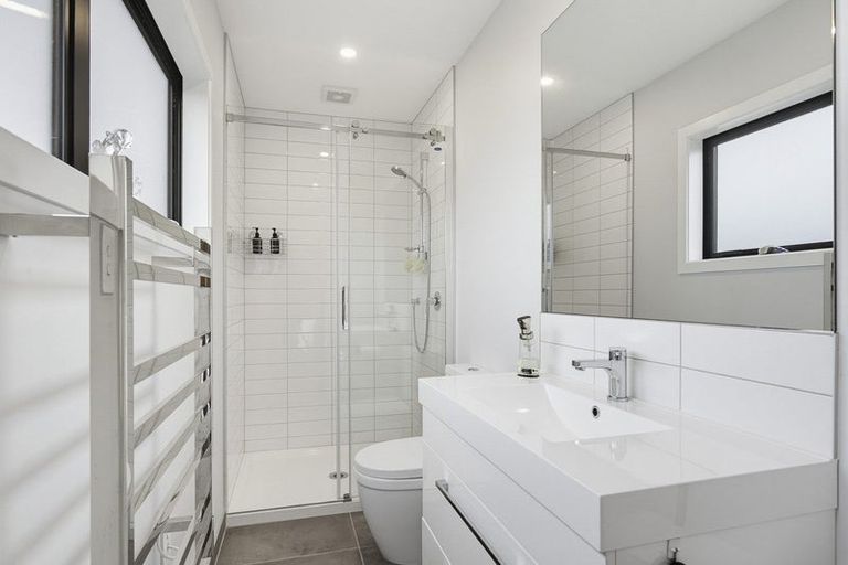 Photo of property in 11 Nanda Way, Khandallah, 6035