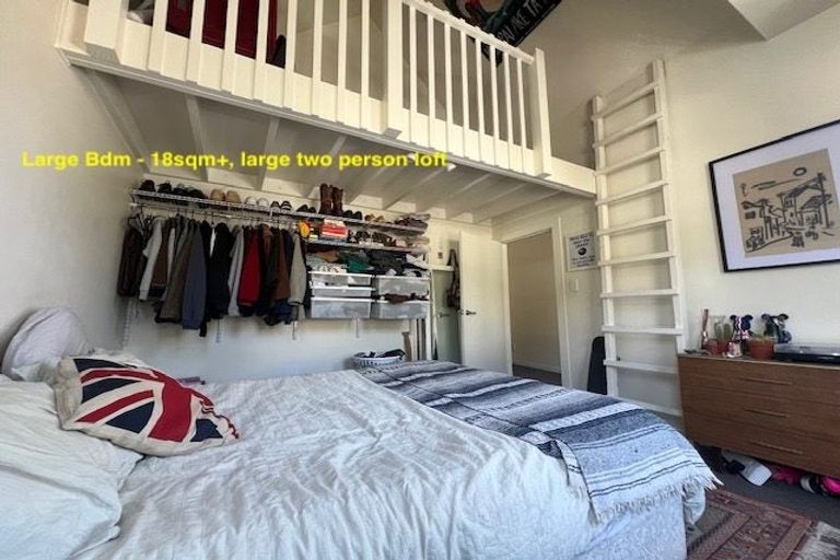 Photo of property in 124 Aro Street, Aro Valley, Wellington, 6021