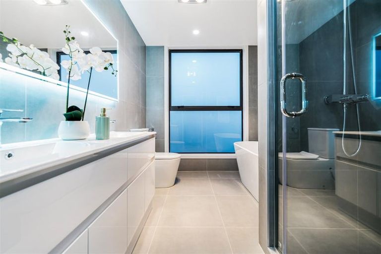 Photo of property in 61c Marendellas Drive, Bucklands Beach, Auckland, 2014