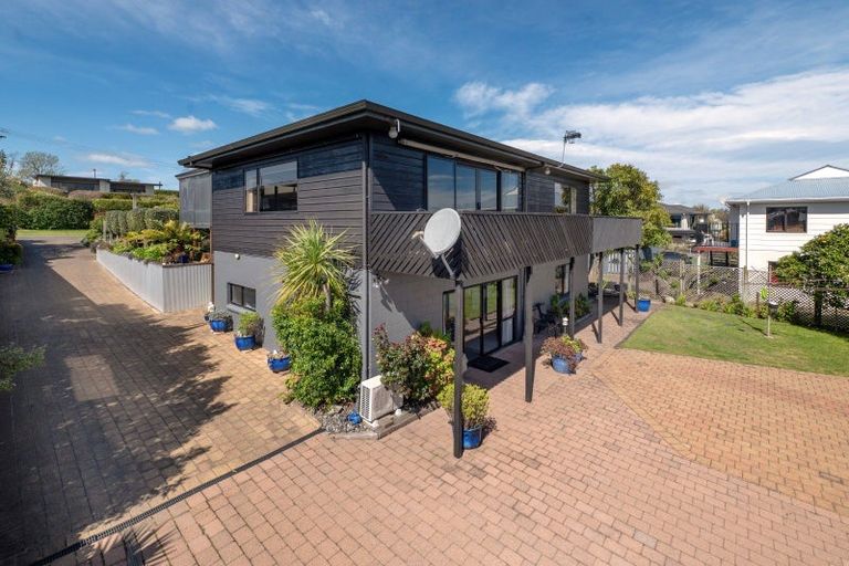 Photo of property in 9 Gillies Avenue, Taupo, 3330