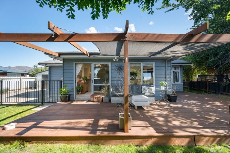 Photo of property in 102 Inniscort Street, Cromwell, 9310