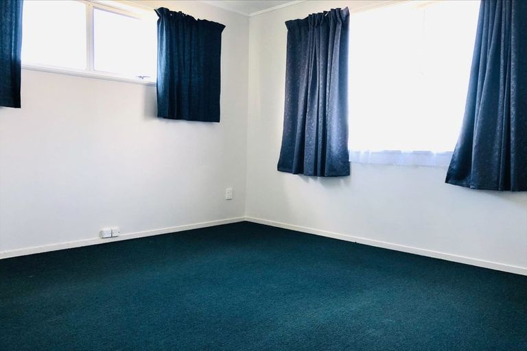 Photo of property in 14 Crampton Place, Manurewa, Auckland, 2102