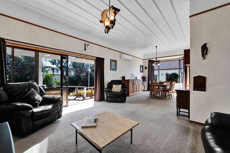 Photo of property in 38 Victoria Street, Patea, 4520