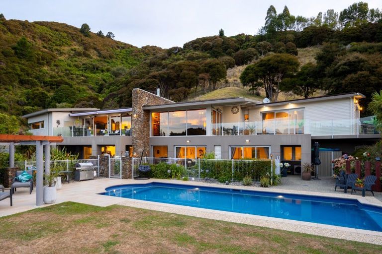 Photo of property in 110 Biggsburn Way, Todds Valley, Nelson, 7071