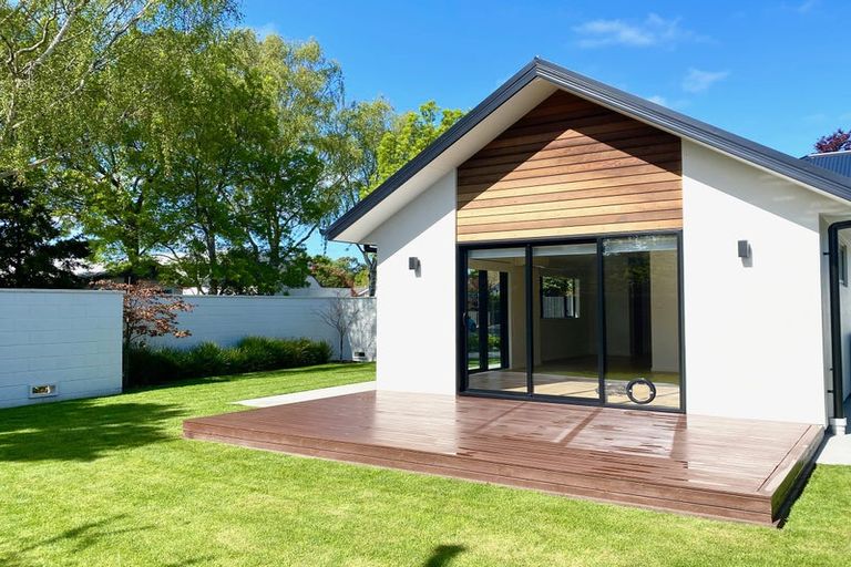 Photo of property in 4 Jamell Place, Avonhead, Christchurch, 8042