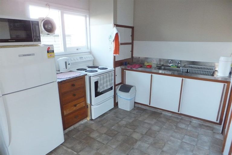 Photo of property in 8/23 Frederick Street, Waltham, Christchurch, 8011