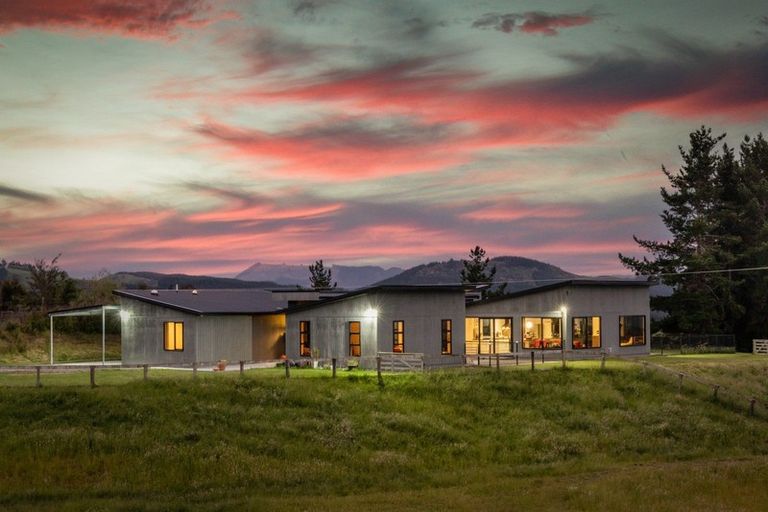 Photo of property in 45 Glengarry Road, Glengarry, Napier, 4182