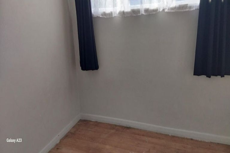 Photo of property in 4 Bertram Grove, Naenae, Lower Hutt, 5011