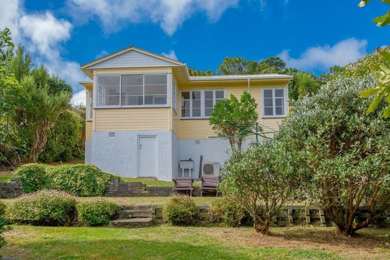 Photo of property in 20 Victory Avenue, Karori, Wellington, 6012