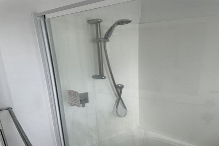 Photo of property in 30 Piko Crescent, Riccarton, Christchurch, 8041