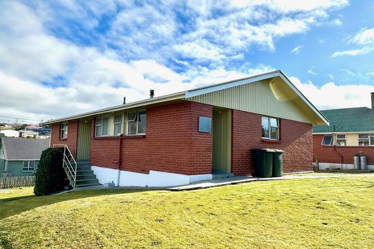 Photo of property in 60 Gormack Street, Balclutha, 9230