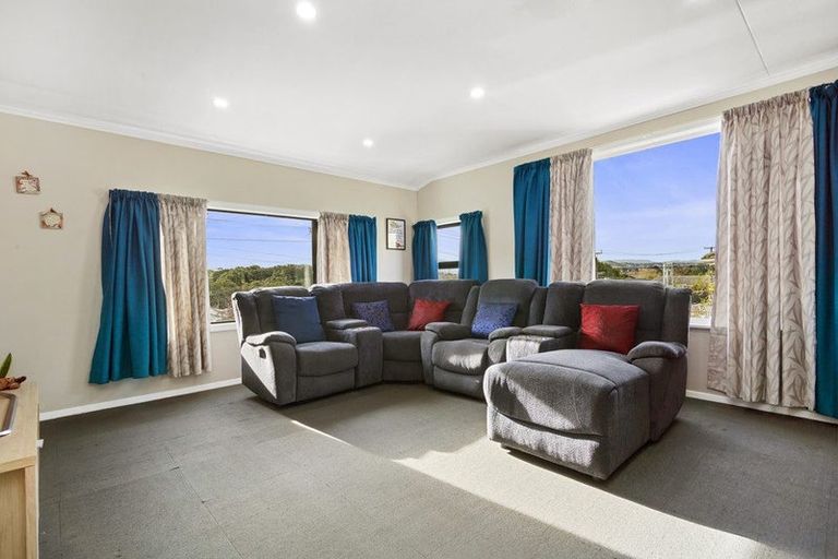 Photo of property in 82 Bell Street, Tawa, Wellington, 5028