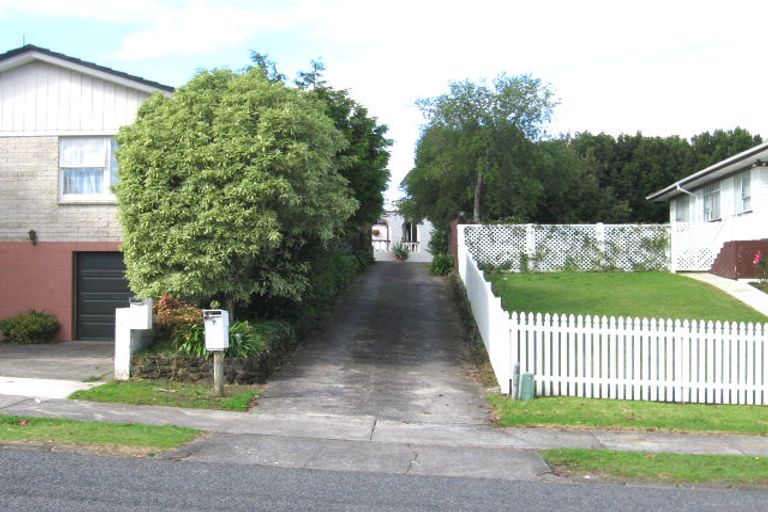 Photo of property in 7 Vanbrugh Place, Bucklands Beach, Auckland, 2014