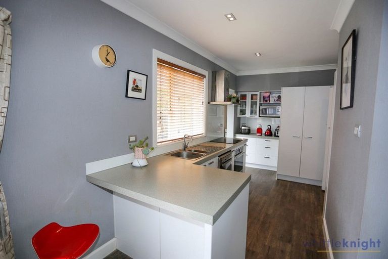 Photo of property in 92 Hinau Street, Riccarton, Christchurch, 8041