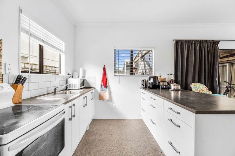 Photo of property in 4 Endeavour Close, Whitianga, 3510