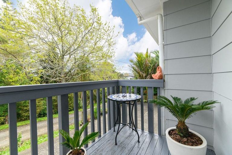 Photo of property in 2/23 Tawa Road, Te Atatu Peninsula, Auckland, 0610