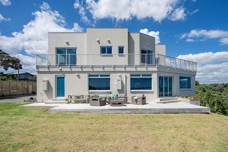 Photo of property in 20 Coates Avenue, Baylys Beach, Dargaville, 0377