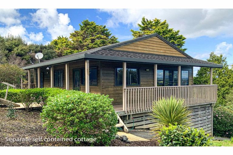 Photo of property in 2 Doves Bay Road, Kerikeri, 0294