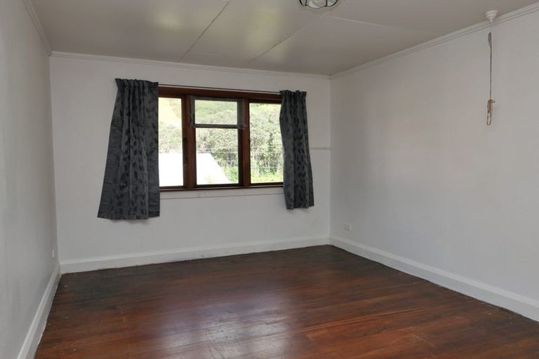 Photo of property in 15 Beach Road, Paekakariki, 5034