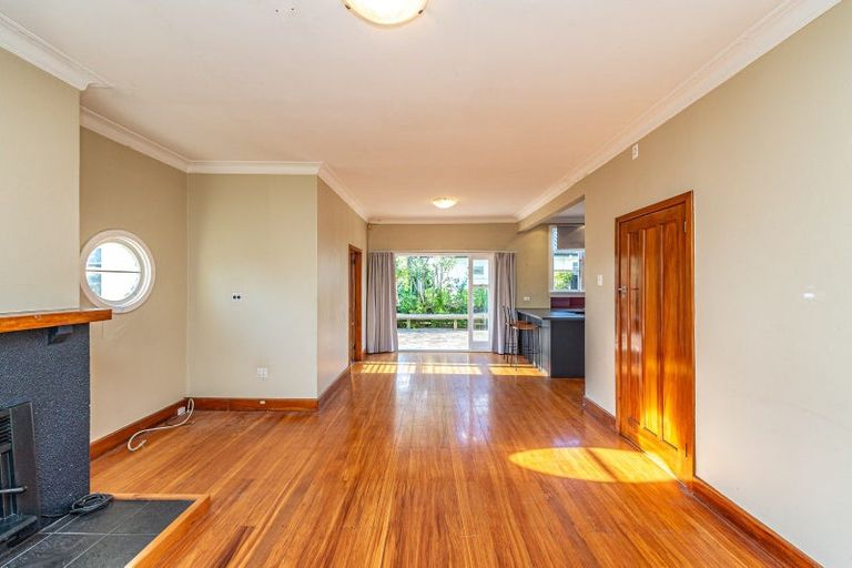 Photo of property in 8 Peakes Road, Saint Johns Hill, Whanganui, 4501