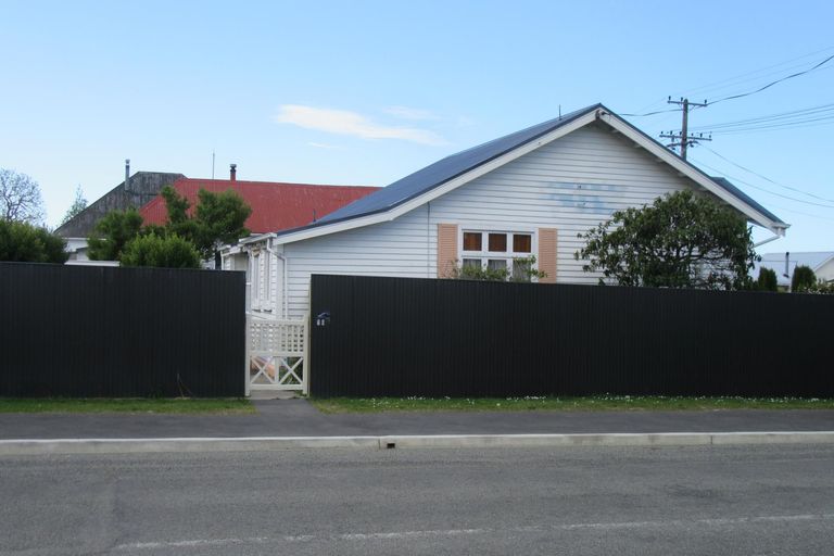 Photo of property in 16 Harris Street, Waimate, 7924