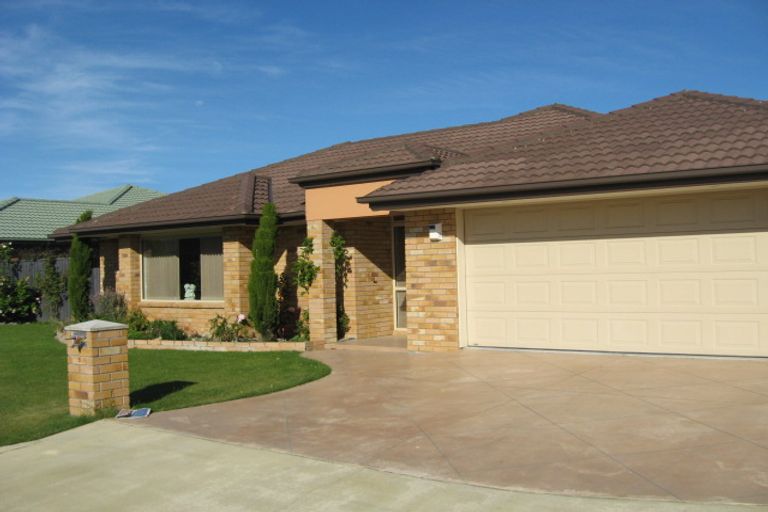 Photo of property in 5 Ross Place, Northwood, Christchurch, 8051