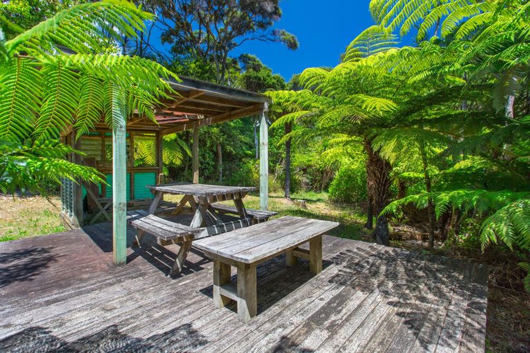 Photo of property in 22 Te Tuhi Road, Raglan, 3297