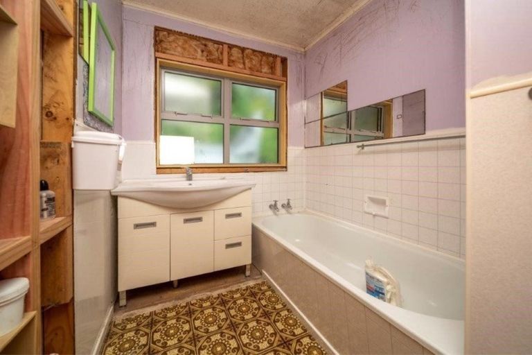 Photo of property in 34 Hunter Street, Normanby, Hawera, 4614