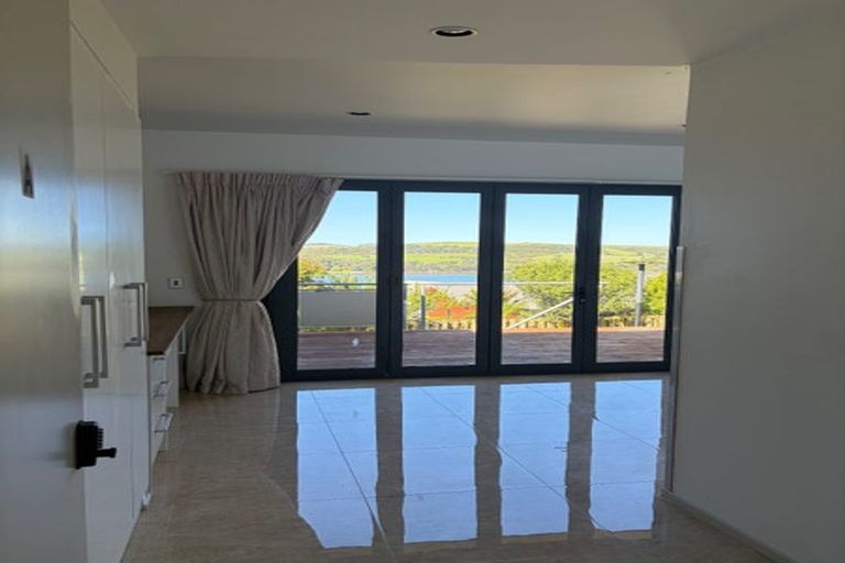 Photo of property in 3 Farnell Place, Gulf Harbour, Whangaparaoa, 0930