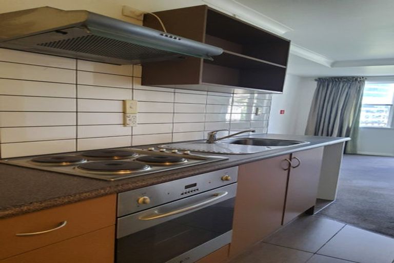 Photo of property in 221a The Terrace, Wellington Central, Wellington, 6011