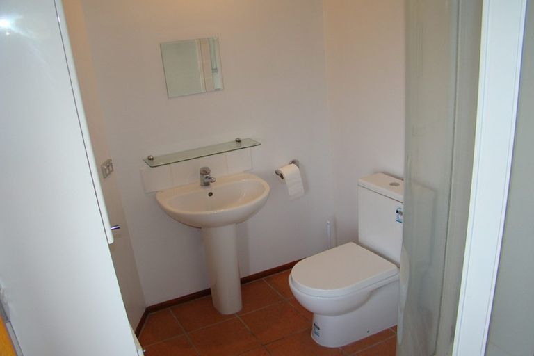 Photo of property in 143 Moncks Spur Road, Redcliffs, Christchurch, 8081