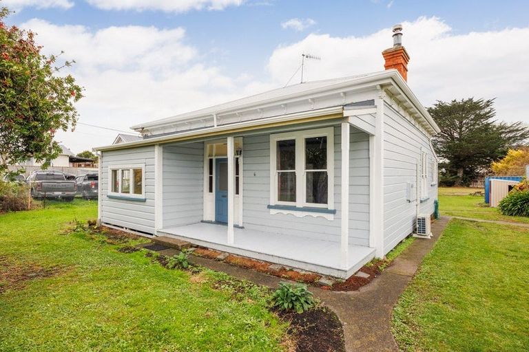 Photo of property in 6 Ngareta Street, Marton, 4710