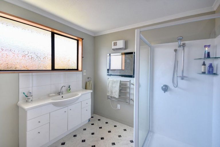 Photo of property in 5 Ash Place, Mosgiel, 9024