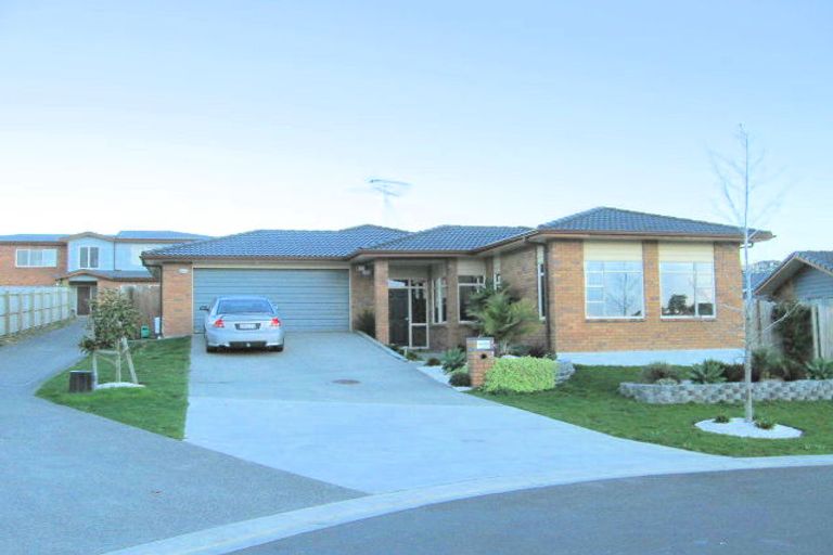 Photo of property in 8 Neaptide Close, Red Beach, 0932