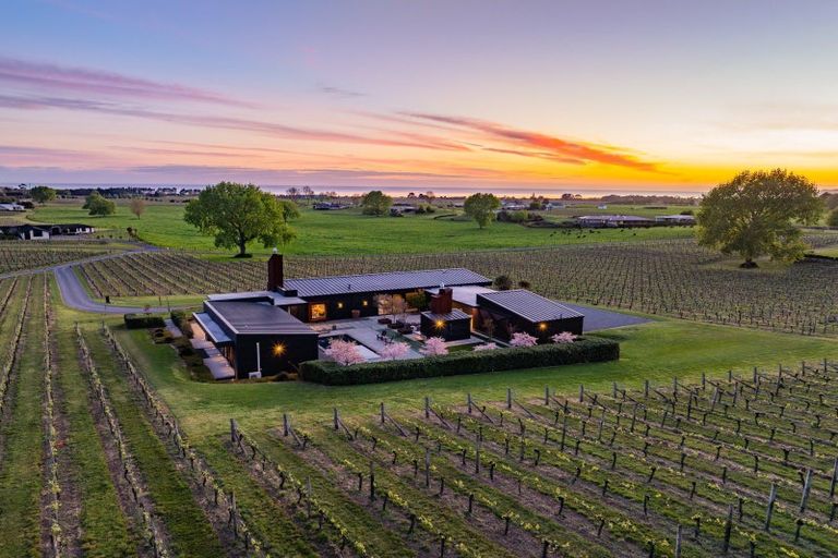 Photo of property in 25 Side Road, Haumoana, 4180