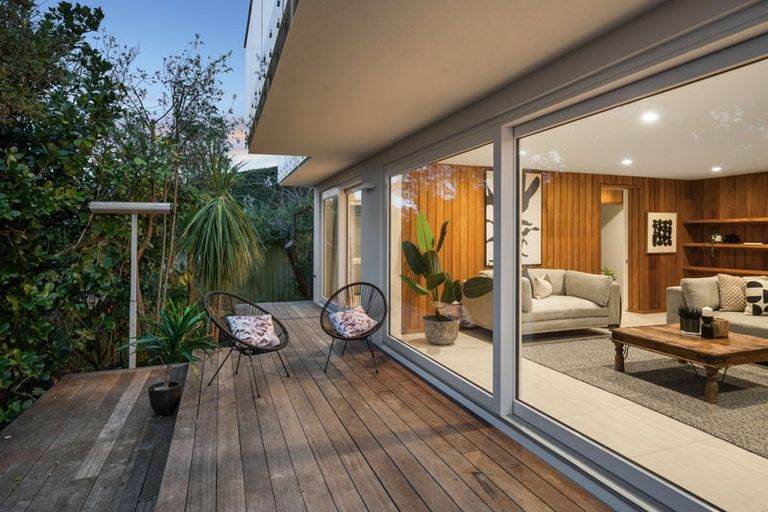 Photo of property in 7 Michael Avenue, Mount Pleasant, Christchurch, 8081