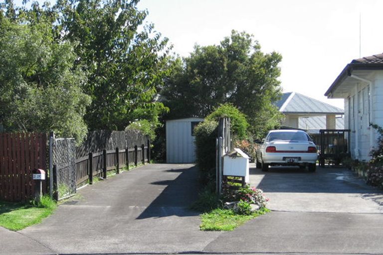 Photo of property in 2/20 Glenhaven Place, Te Atatu Peninsula, Auckland, 0610