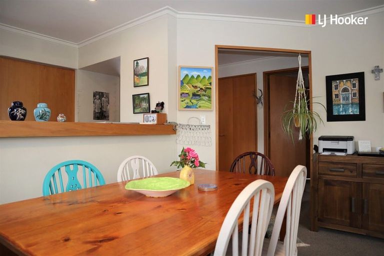 Photo of property in Balmoral Park, 4/31 Eastbourne Street, Caversham, Dunedin, 9012