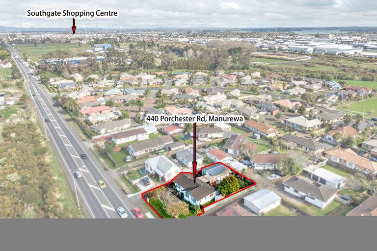 Photo of property in 440 Porchester Road, Randwick Park, Auckland, 2105