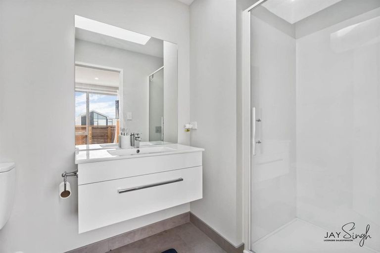 Photo of property in 20 Courage Road, Papakura, 2110