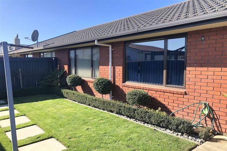 Photo of property in 39 Tyrone Street, Belfast, Christchurch, 8051