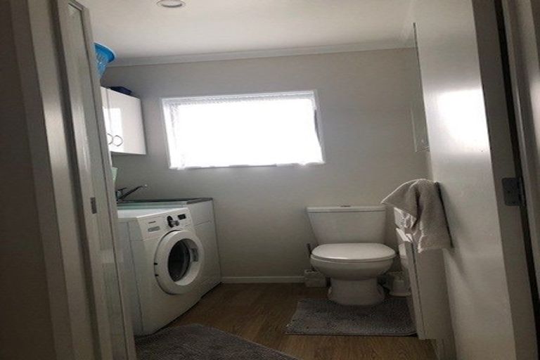 Photo of property in 51 Christmas Road, Manurewa, Auckland, 2102