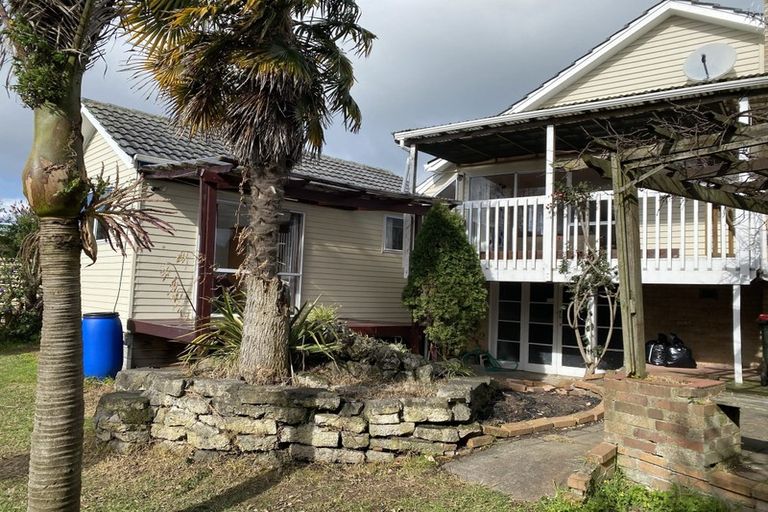 Photo of property in 4 Keats Place, Blockhouse Bay, Auckland, 0600
